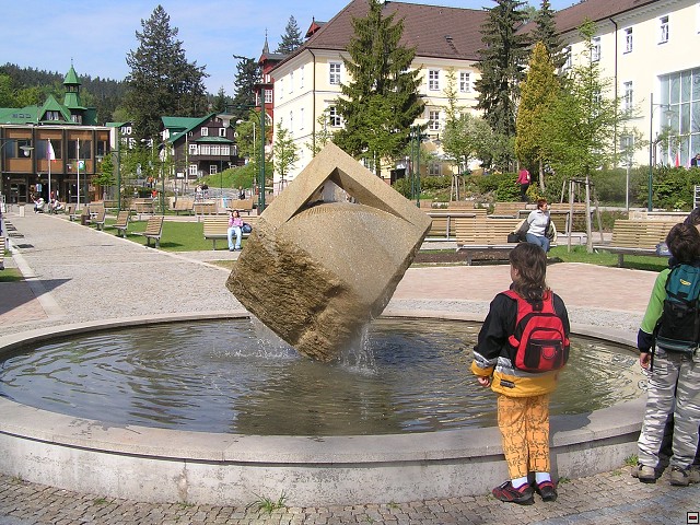 img00012.jpg