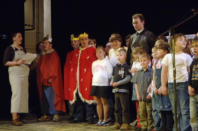 img00004.jpg