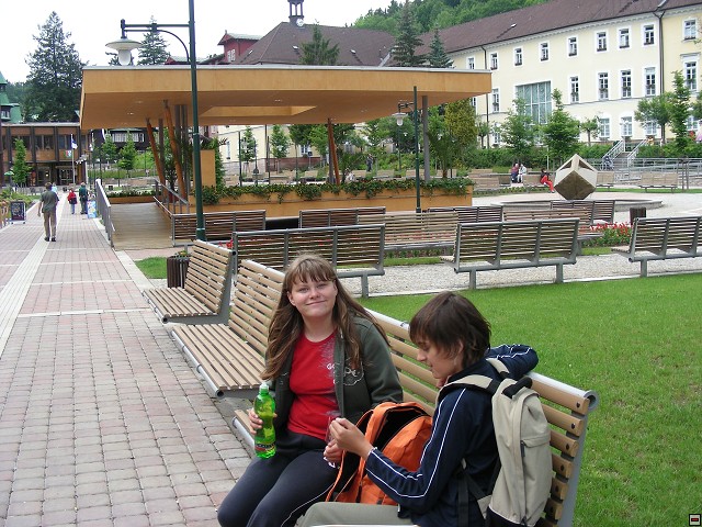 img00004.jpg