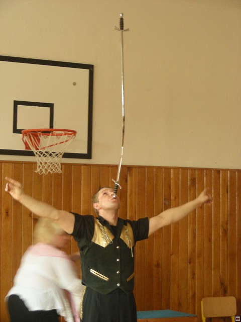 img00017.jpg